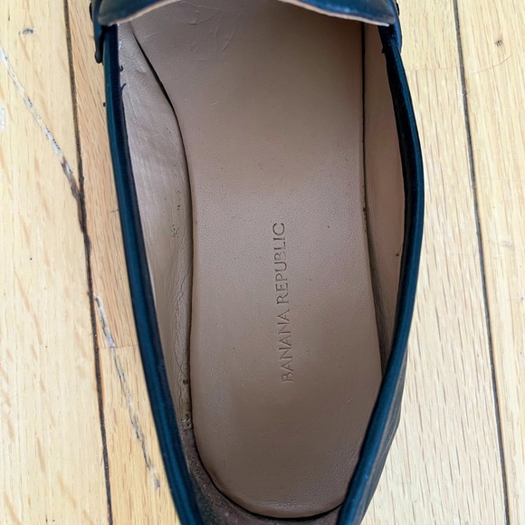 Banana Republic Black Studded Loafers Sz 8.5 Super Soft - Picture 5 of 11